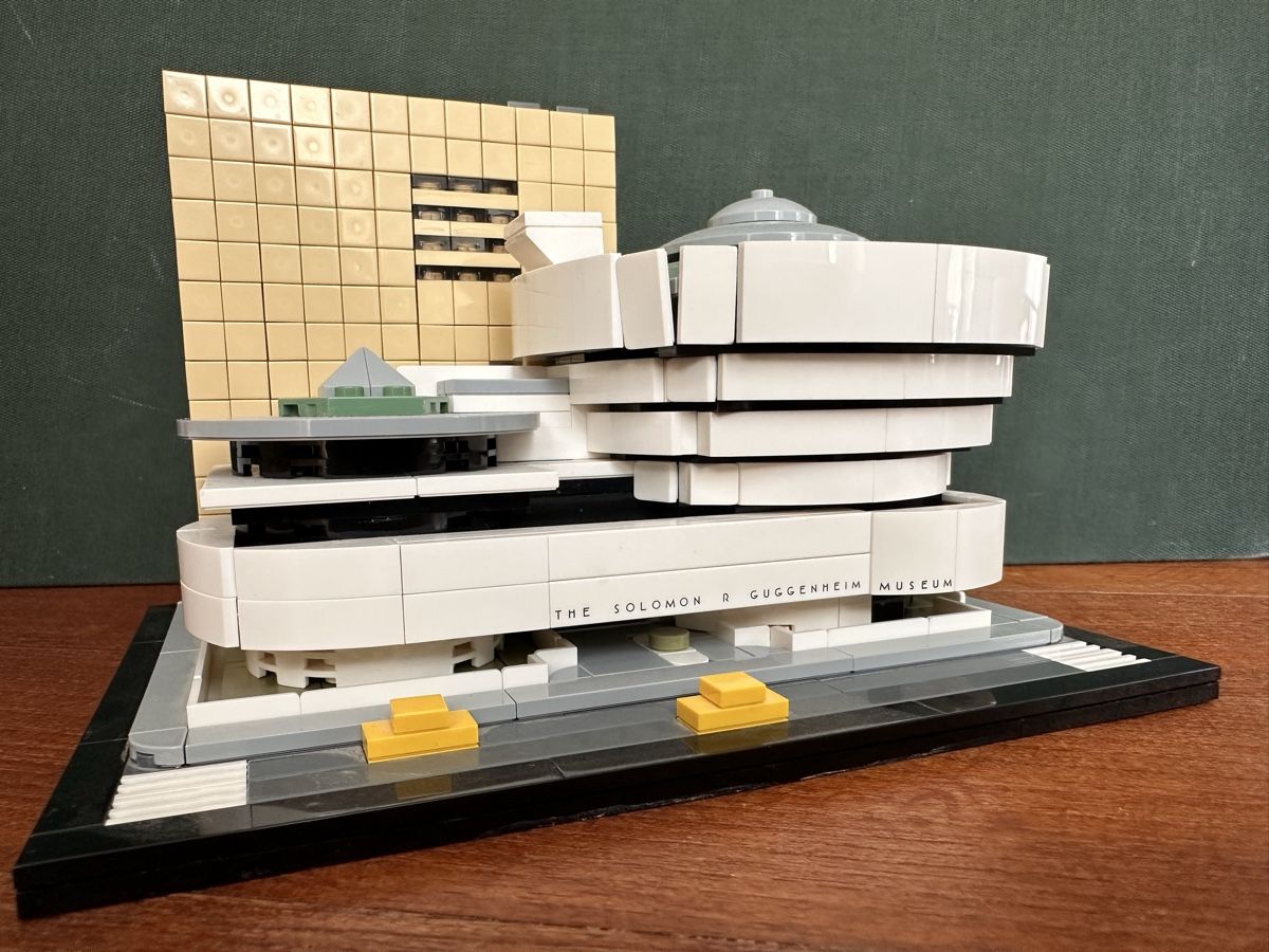 Lego Giocattoli: Lego Architecture Guggenheim Museum 21035 – Usato da Zürich venduto da Albulo39 1