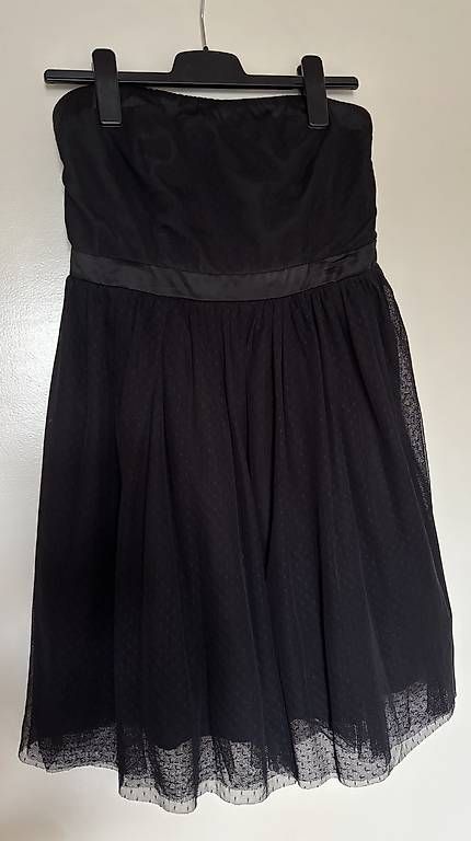Vila Vestiti: Schwarzes schulterfreies Tüll-Kleid L – Usato da Baden venduto da Chrisenft