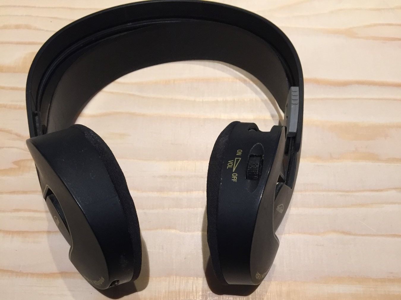 Sennheiser Kopfhörer: Sennheiser RS 8  Funkhörer – Defekt aus Würenlingen von Schneiderhifi 2