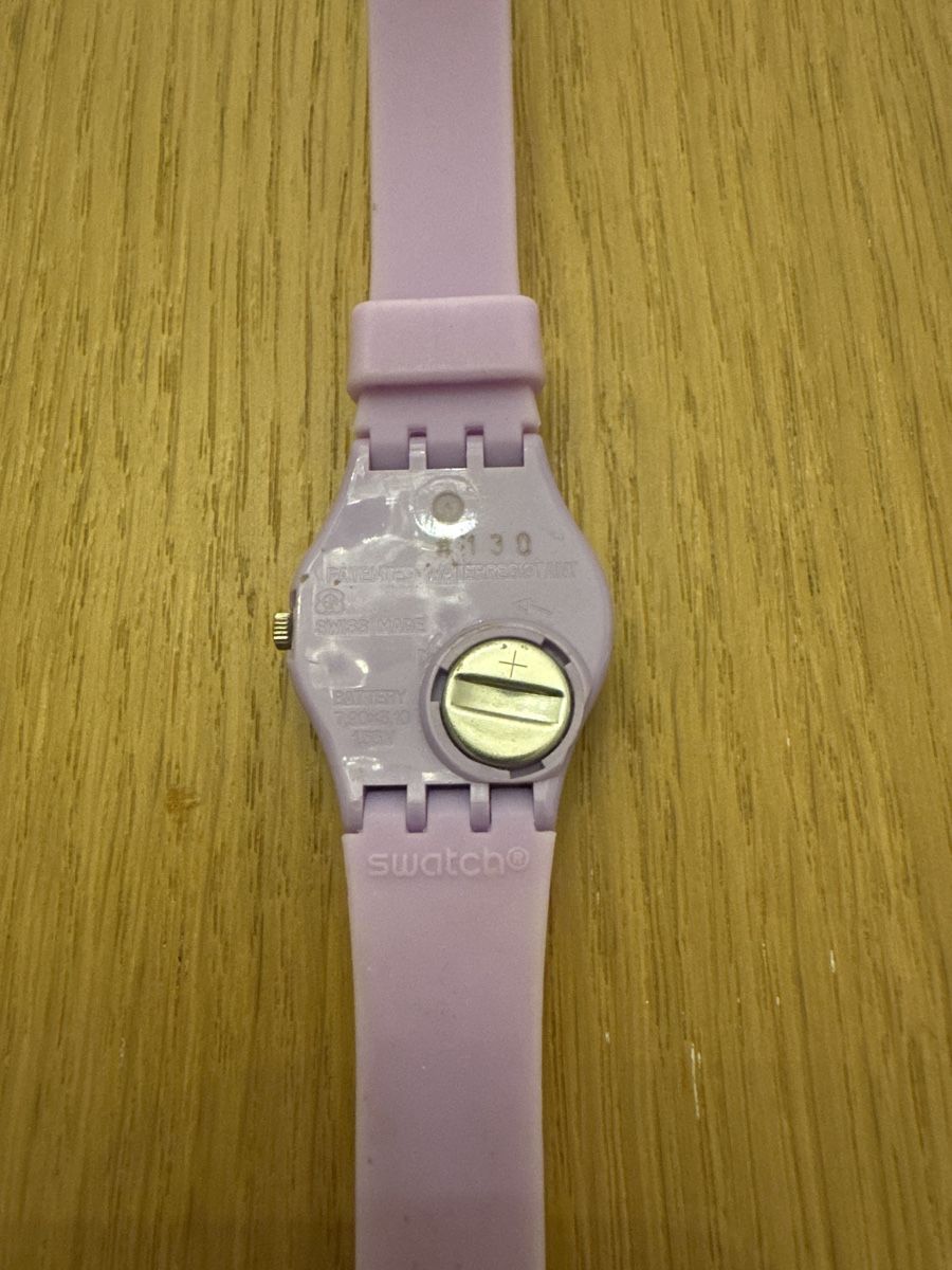 Swatch Orologi: Swatch Uhr Fliederfarben Damen – Usato da Zürich venduto da strickliesel1996 2