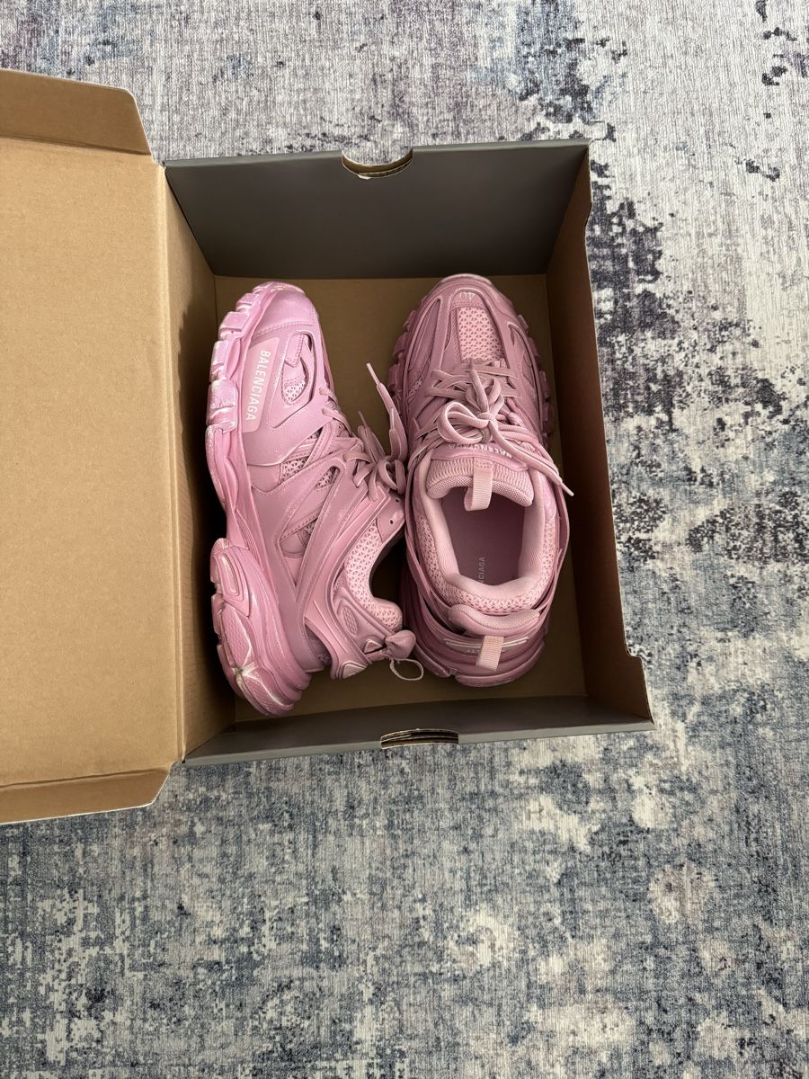 Balenciaga Damenschuhe: Balenciaga – Neu (gemäss Beschreibung) aus Küssnacht am Rigi von pet_h97d 1
