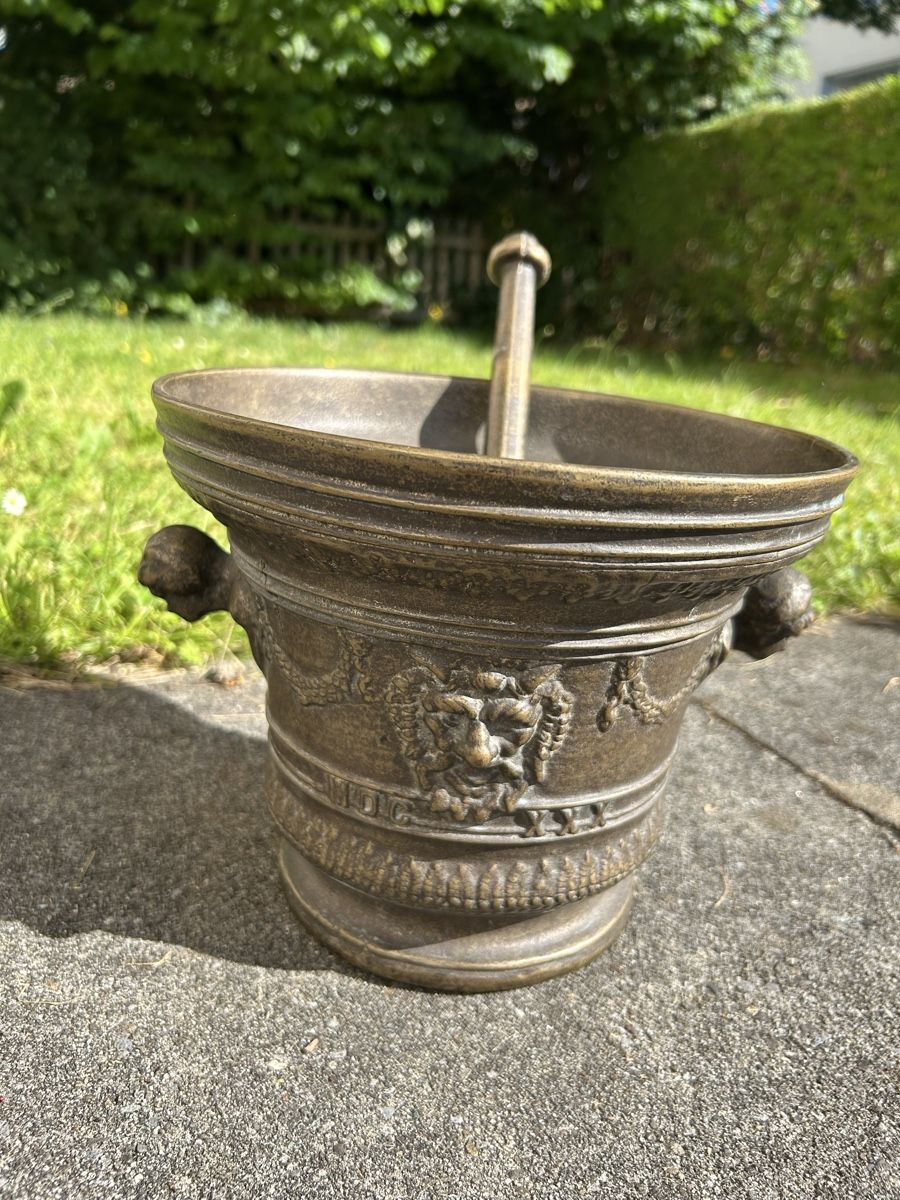 Altro per cucinare: sehr grosser, antiker Bronze Mörser – Usato da Zürich venduto da ann_9fv5