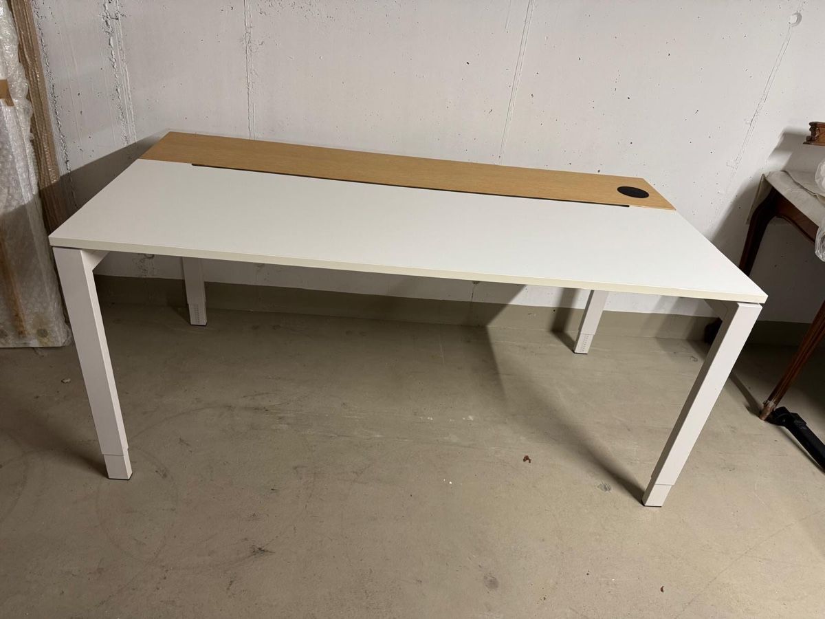 Scrivanie: Bürotisch/Schreibtisch – Usato da Weiningen ZH venduto da proi4o