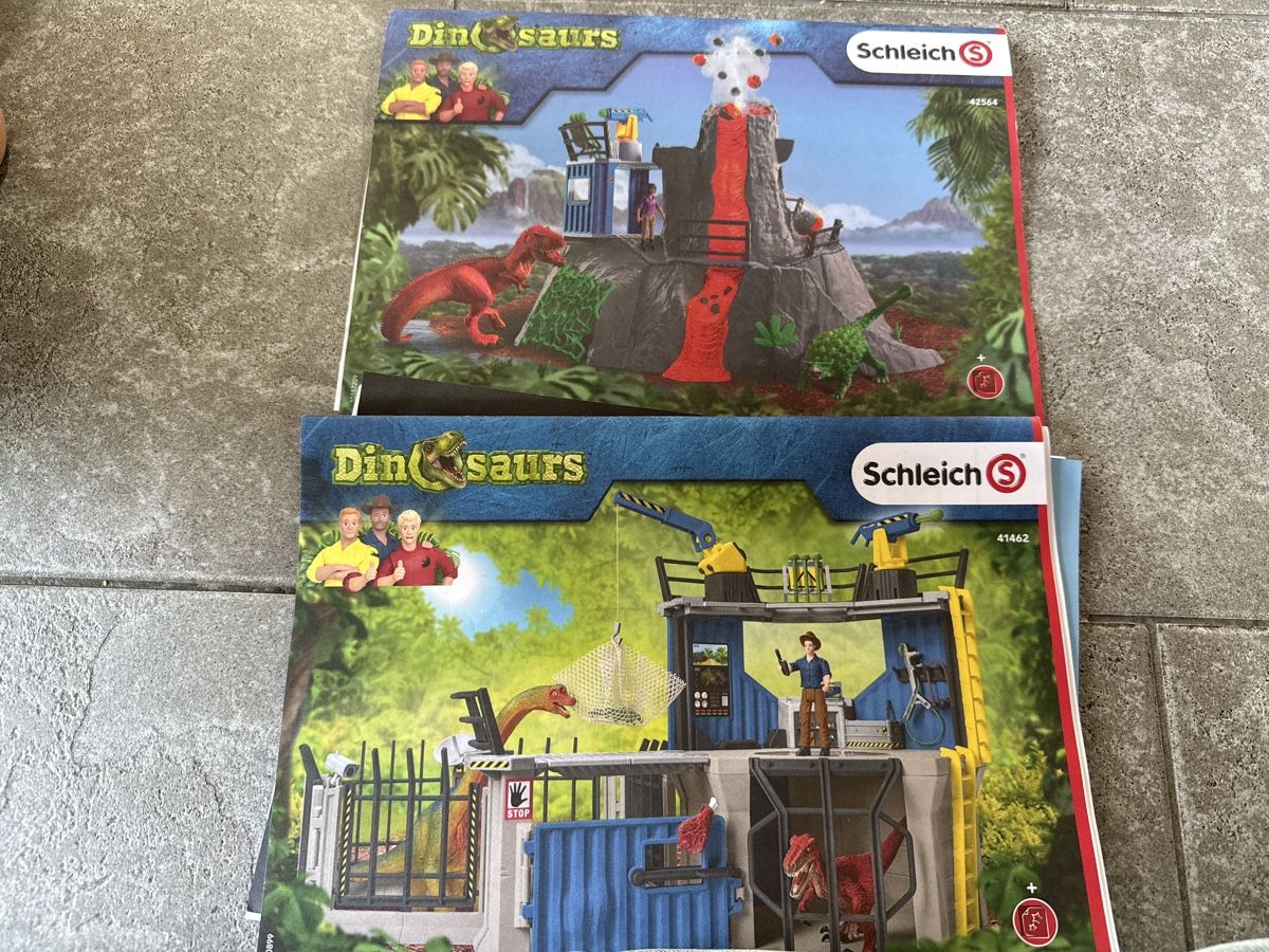 Schleich Spielzeuge: Schleich Dinosaurierpark-grosses Set – Gebraucht aus Niederscherli von ard_nas 9