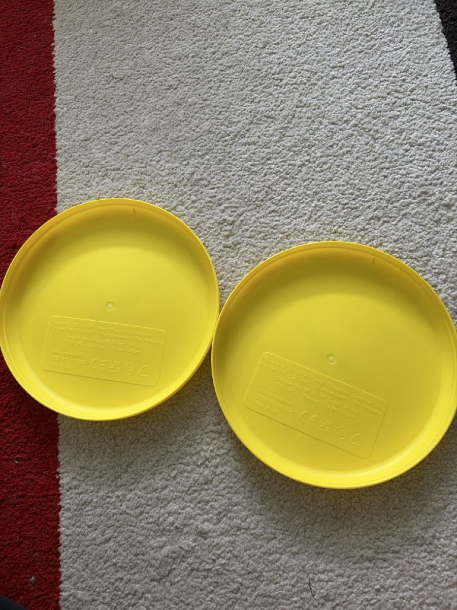 Giocattoli: Gelbe Frisbees  – Nuovo (secondo la descrizione) da Ittigen venduto da tij_dvs7 1