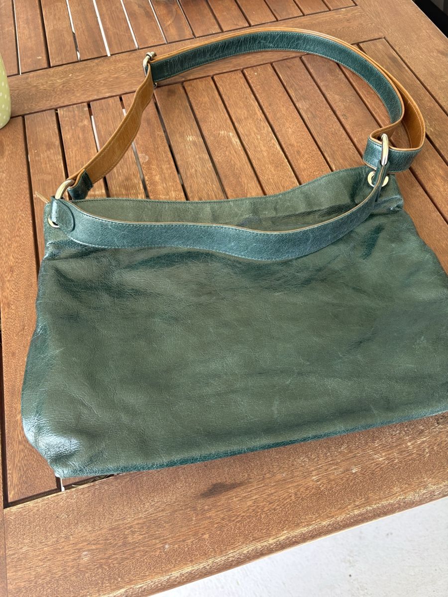 Borse da donna: Thuskia Tasche zu verkaufen – Usato da Schaffhausen venduto da sen_pxn9