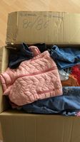 Große Kiste mit Kleidung in Größe 80–86 für Mädchen, Baby