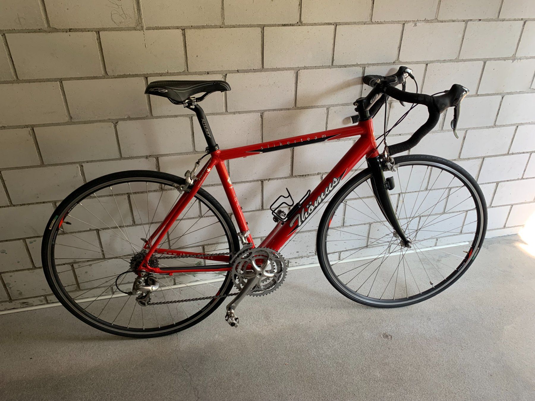 Thömus Biciclette: Thömus Sliker Team Medium rot – Nuovo (secondo la descrizione) da Biglen venduto da Buffly 1