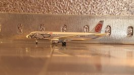 HERPA MINIATURMODELLE NIKI AIRBUS A320 1/500