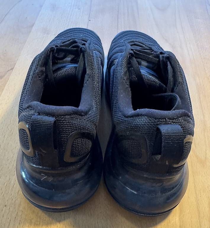 Nike Scarpe da uomo: Air Max 720 / Black 38.5 – Usato da Tägerwilen venduto da Maxico2008 3