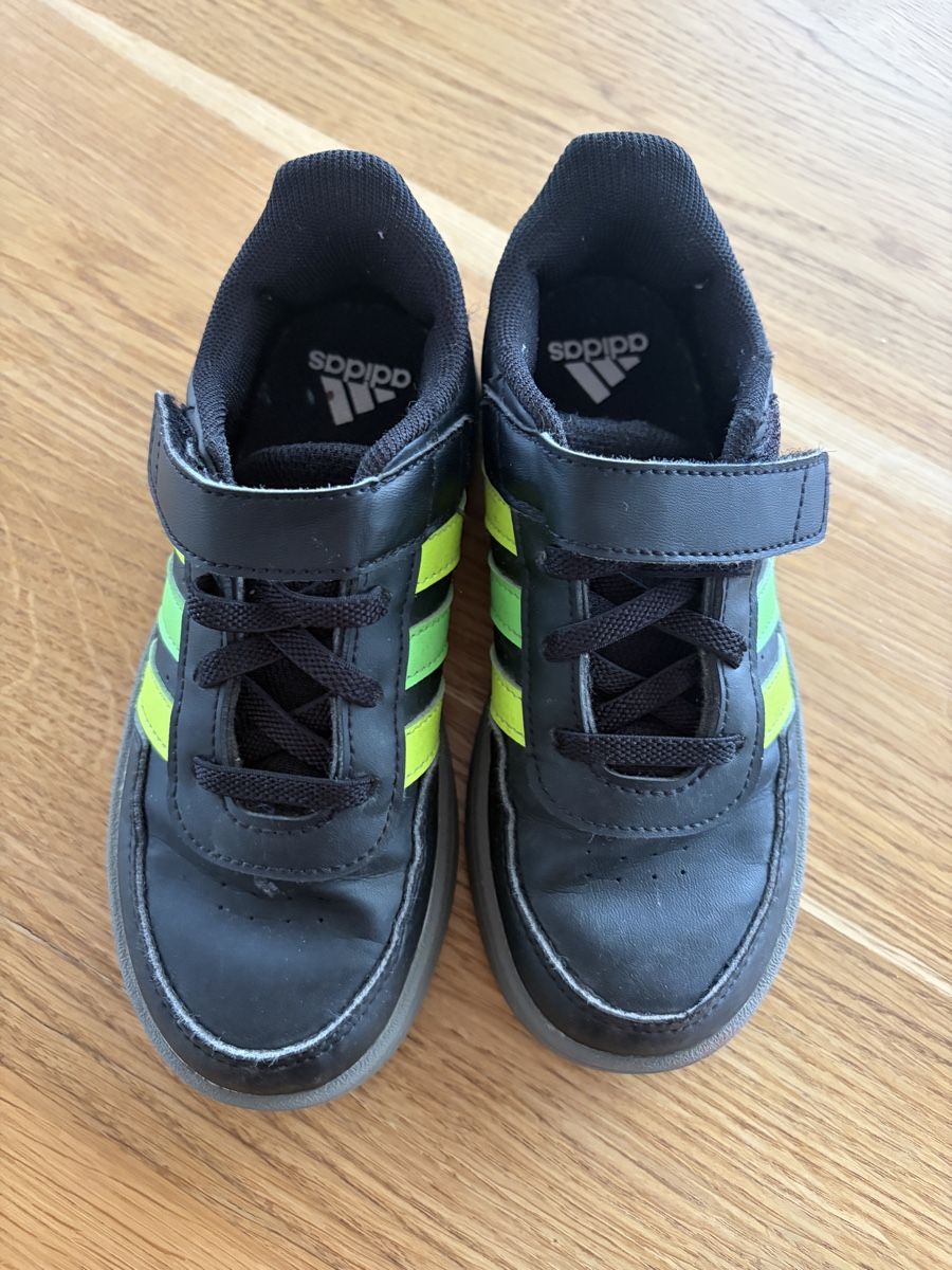 Adidas Chaussures hommes: Adidas Sneaker Gr. 29 – D'occasion à Luzern par bonnie23 1