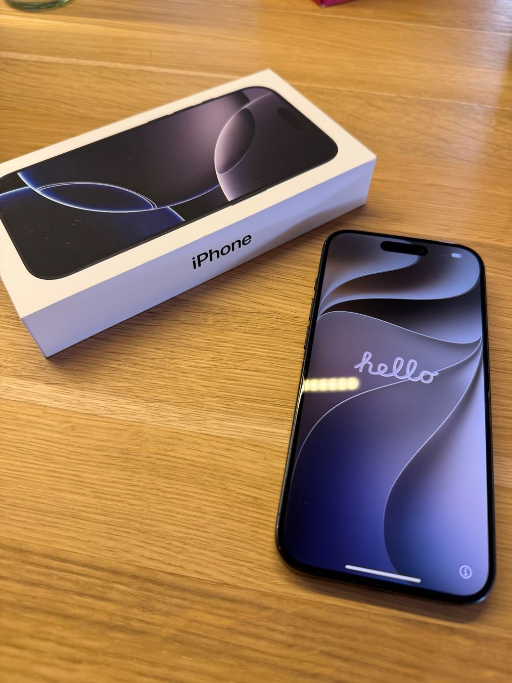 Apple Telefoni cellulari / Smartphones: iPhone 15 Pro 256 Titan Schwarz – Usato da Wädenswil venduto da Thut001 1