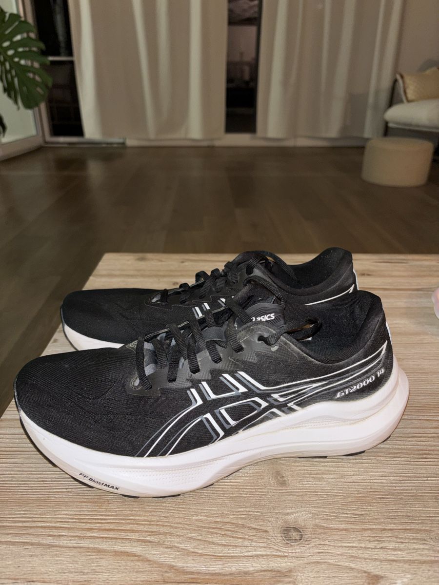 Asics Scarpe da uomo: Asics Gt 2000 14 – Usato da Herrliberg venduto da SimiB12