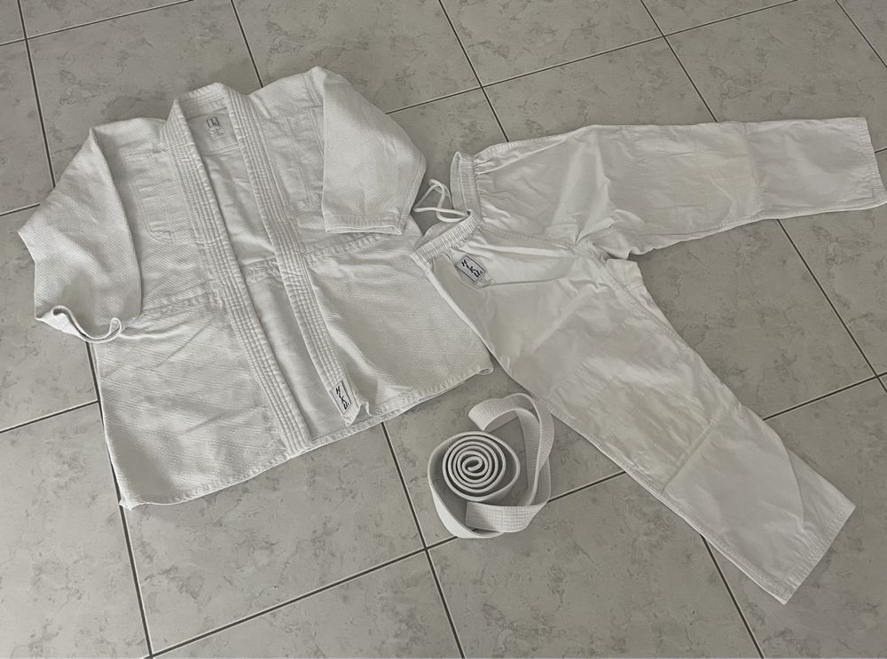 Judogi T.160 Pour Judo - Blanc Cassé - Très Bon état, Très Peu Servi