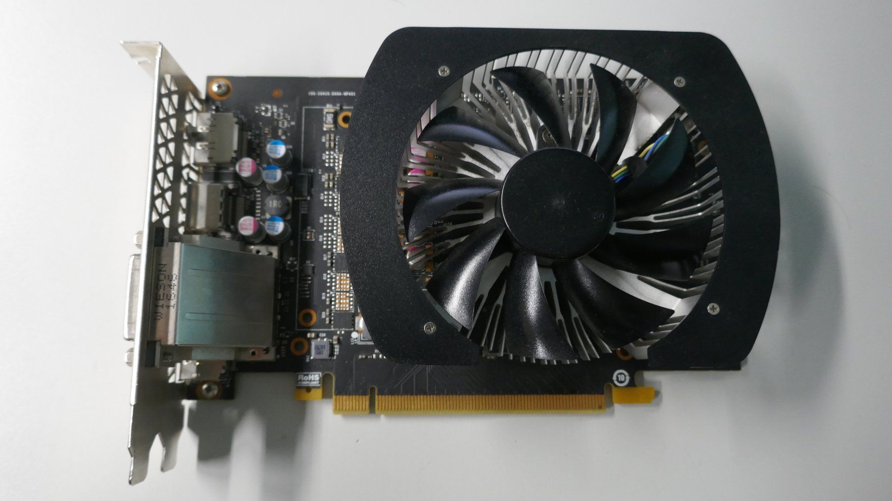 Cartes graphiques: PCI-express Grafikkarte – D'occasion à Wenslingen par FairlightCMI 2