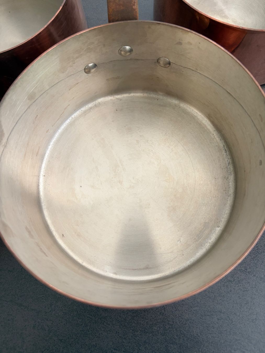 Casseroles: Ensemble de 4 casseroles en cuivre – D'occasion à Mézières VD par kha_85m2 2