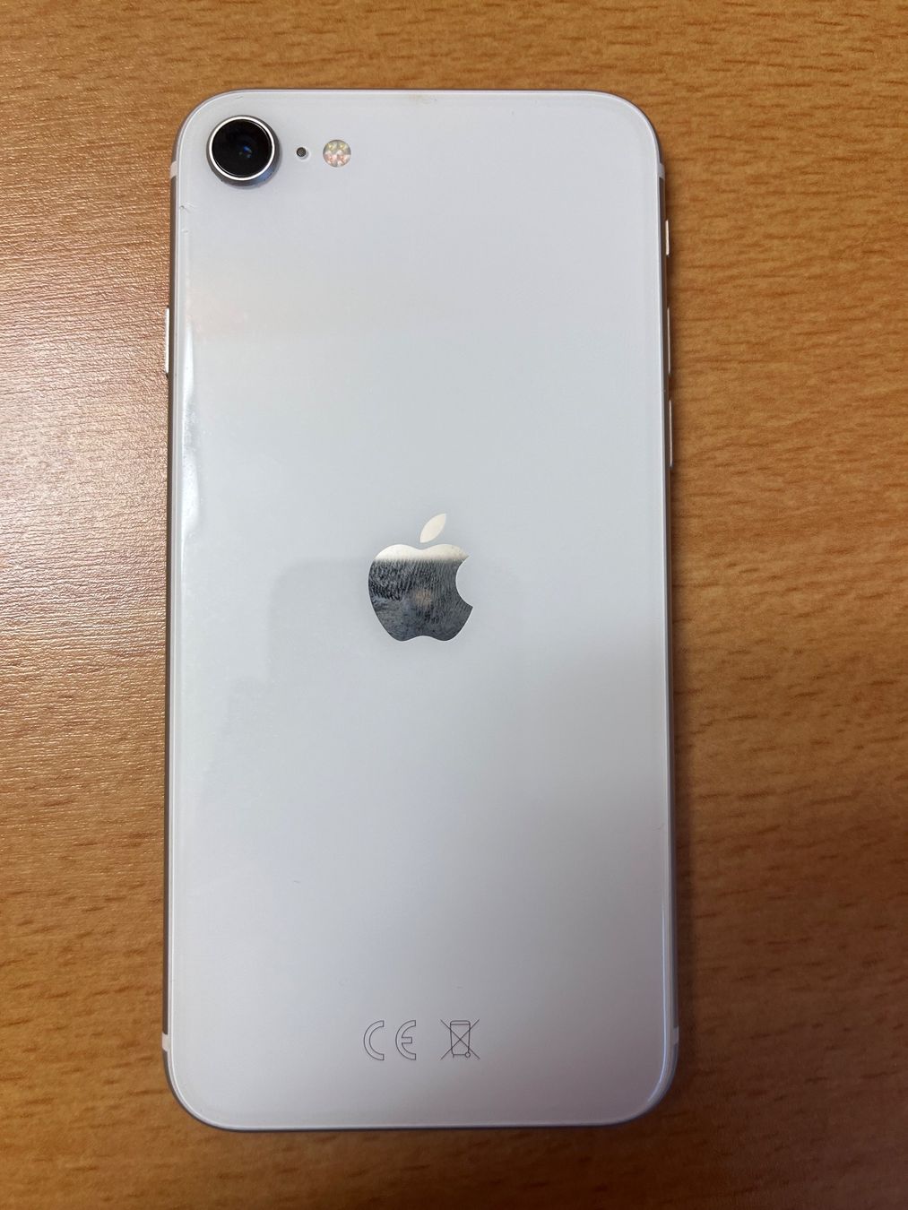 Apple Telefoni cellulari / Smartphones: Apple iPhone SE (2nd Gen) – Usato da Mellikon venduto da christoph.roelli 1