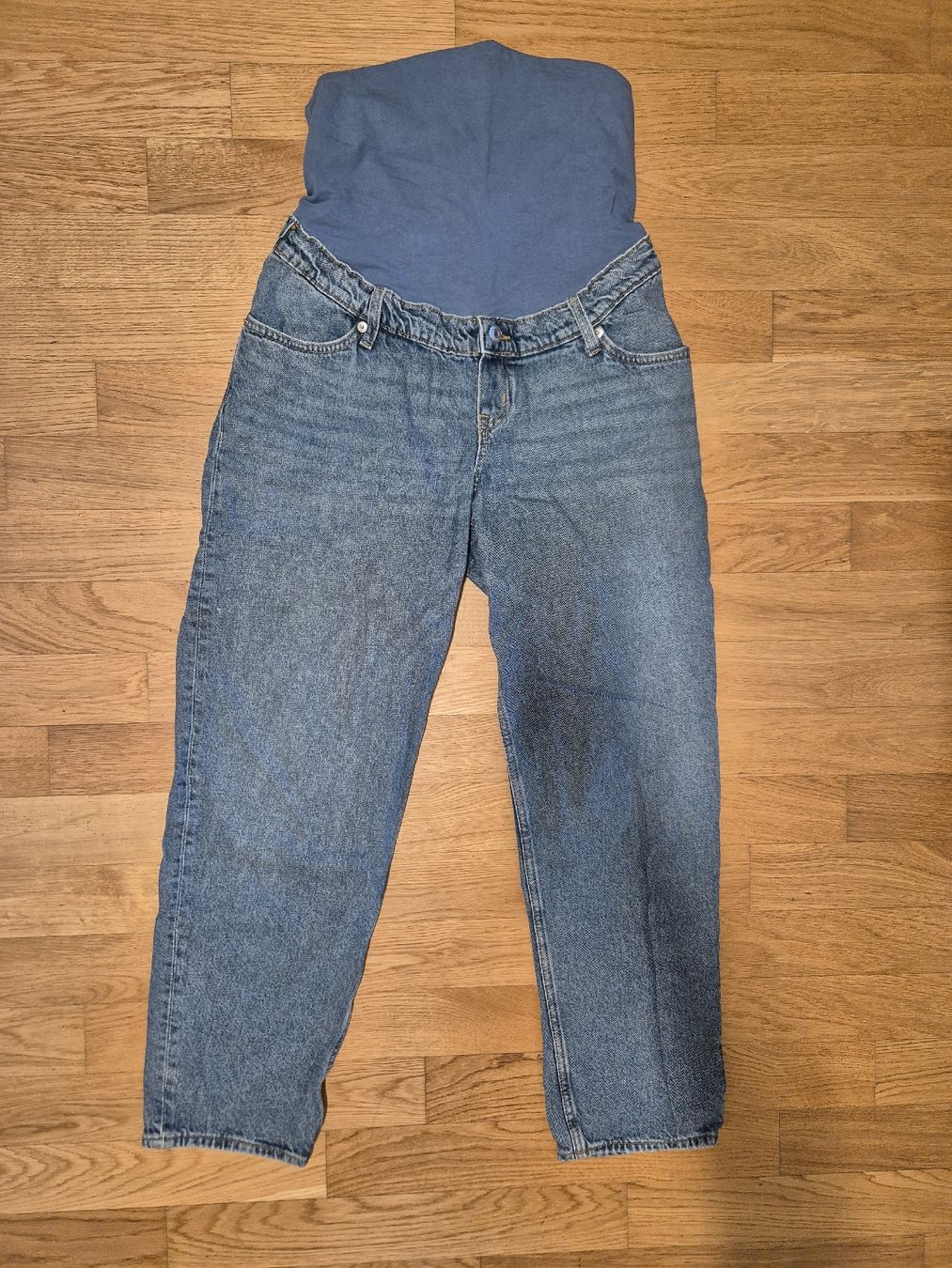 Calzedonia Lotti di vestiti: Schwangerschaftshosen – Usato da Basel venduto da lia_mary 3