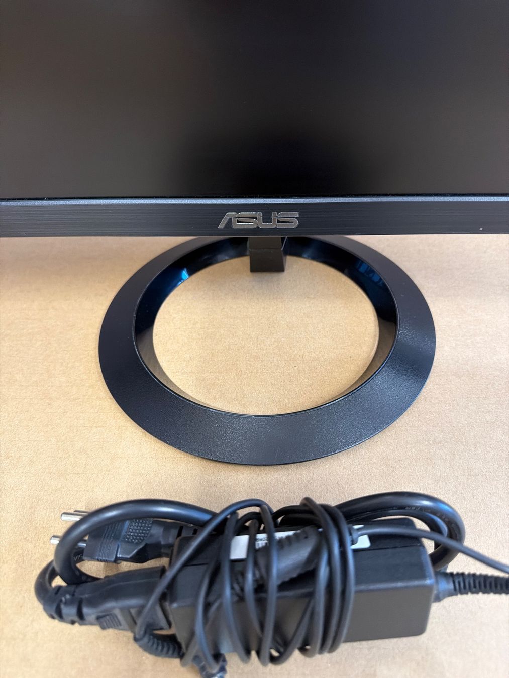 Asus Monitor: ASUS VZ229HE 21.5" Monitor – Usato da Dietlikon venduto da ComdatAG 2