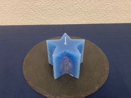 Sternen-Kerze, ca. 9x9x8 cm, dunkelblau Raureif, 260g