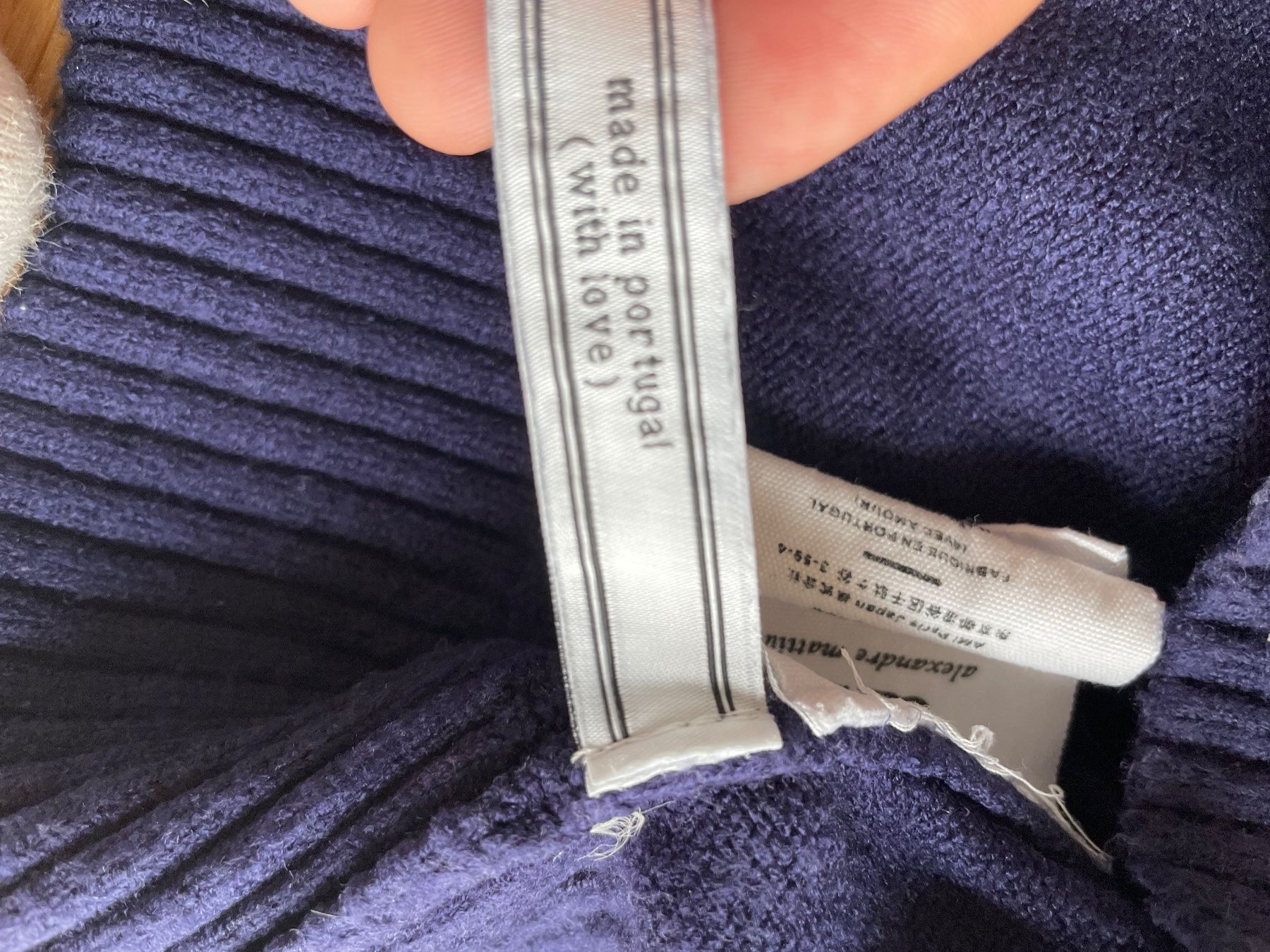 Pullover & Sweatshirts: ami strick pullover – Neu (gemäss Beschreibung) aus Bern von marina.porobic 3