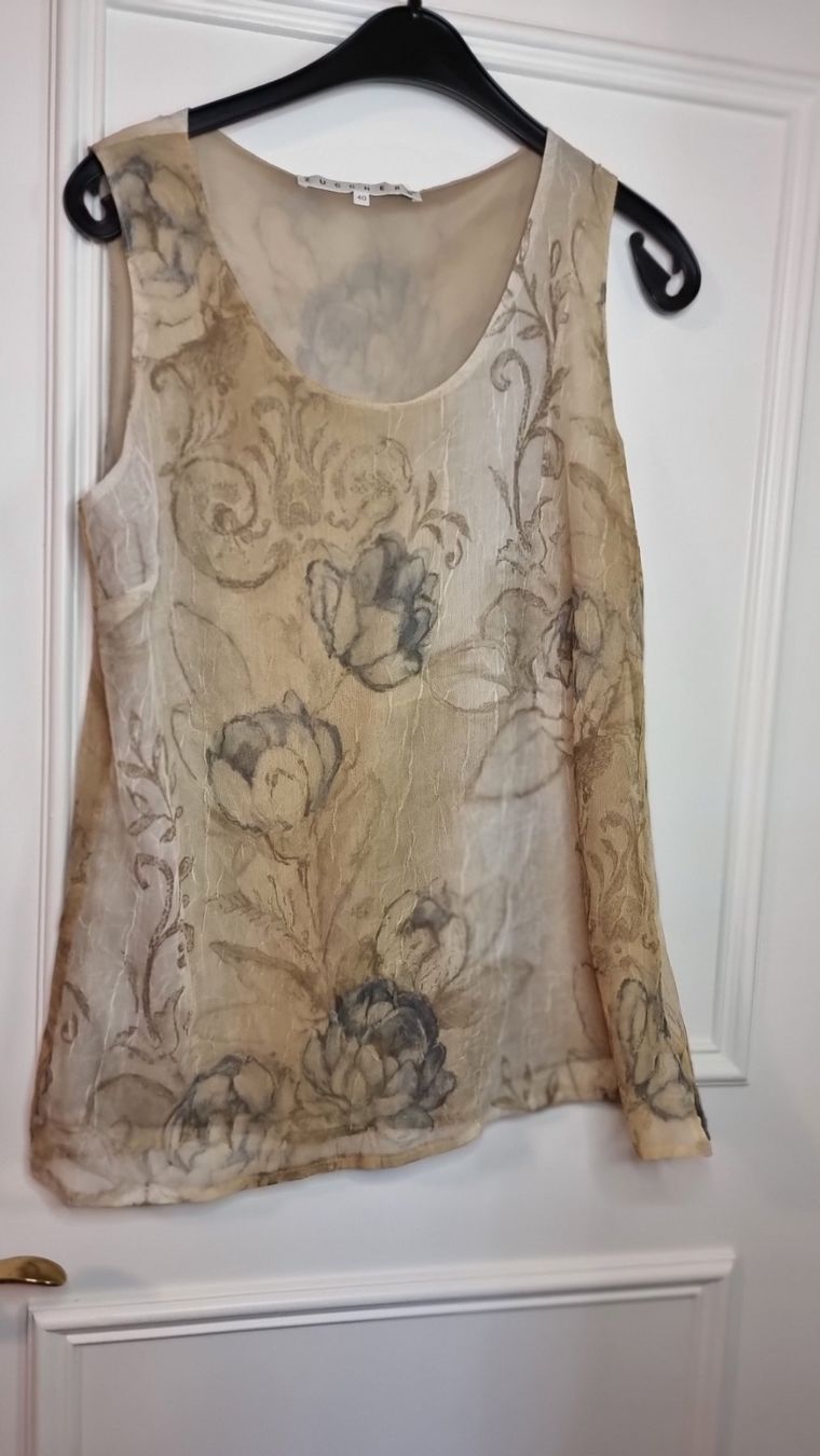 Camicette: Elegante bluse Grösse 38-40 beige... – Usato da Wald ZH venduto da CapLux 1