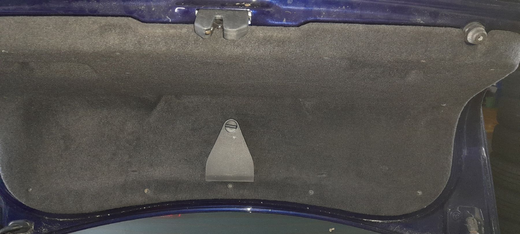 VW Tutti pezzi di ricambio auto: Kofferdeckel Abdeckung VW Bora Limo – Usato da Cham venduto da vento9