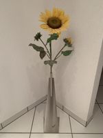 Boden-Vase aus Metall mit Signatur, guter Zustand