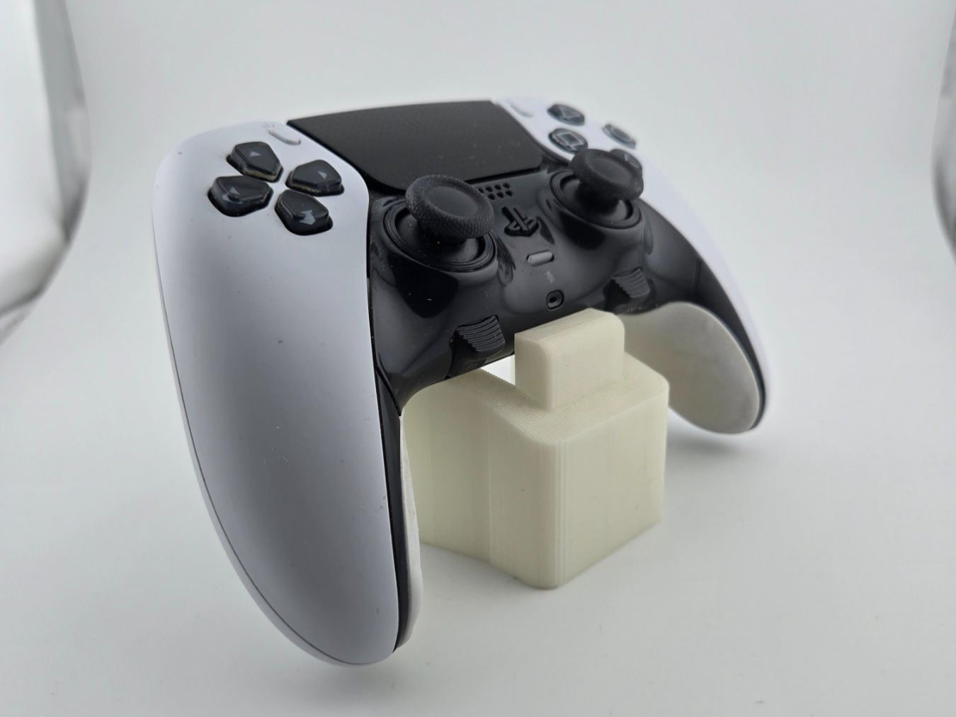 Controller: Controller Halterung Stand | Glow in Dark | OHNE CONTROLLER! – Gebraucht aus Hunzenschwil von Fluz 5