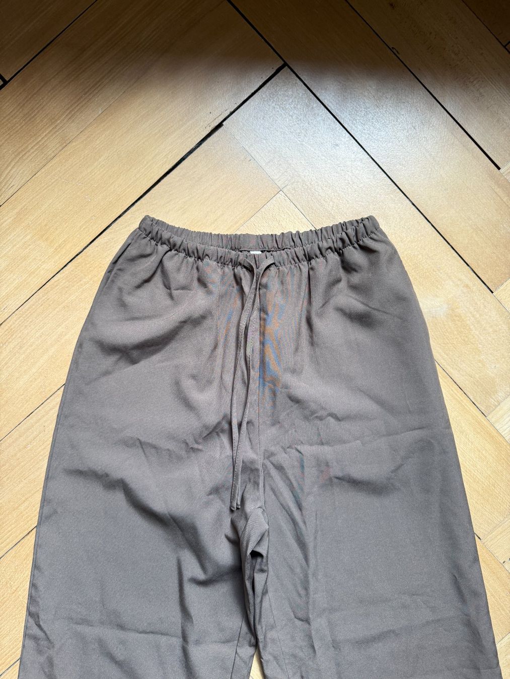 Shein Hosen: Hose dunkelbraun S – Gebraucht aus Zürich von Diazaio 1