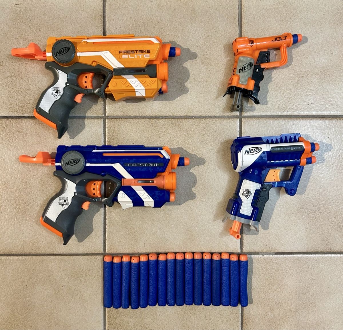 Nerf Spielzeuge: Pistolets Nerf – Gebraucht aus Delémont von fla_62cp