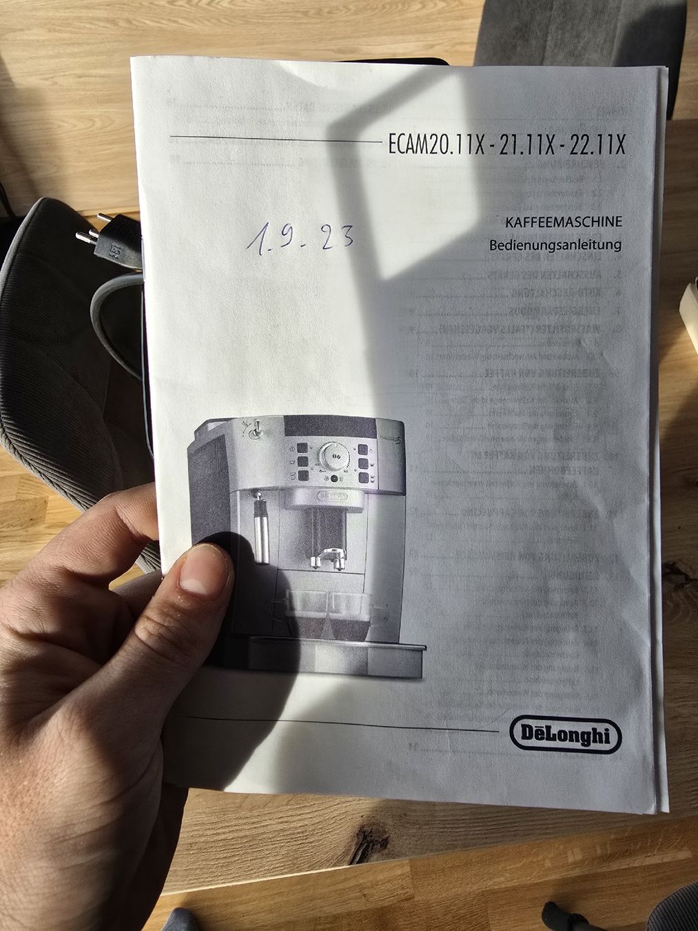 De'Longhi Macchine per caffè & Macchine per espresso: Kaffeevollautomat DeLonghi schwarz – Usato da Gunzgen venduto da mafl22 1