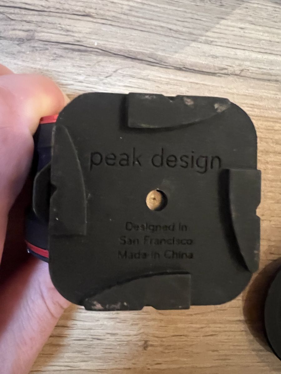Sony Obiettivi: 2 Stück Peak Design Objektivhalterung Sony E/FE – Usato da Kallnach venduto da luk_9tdh 3