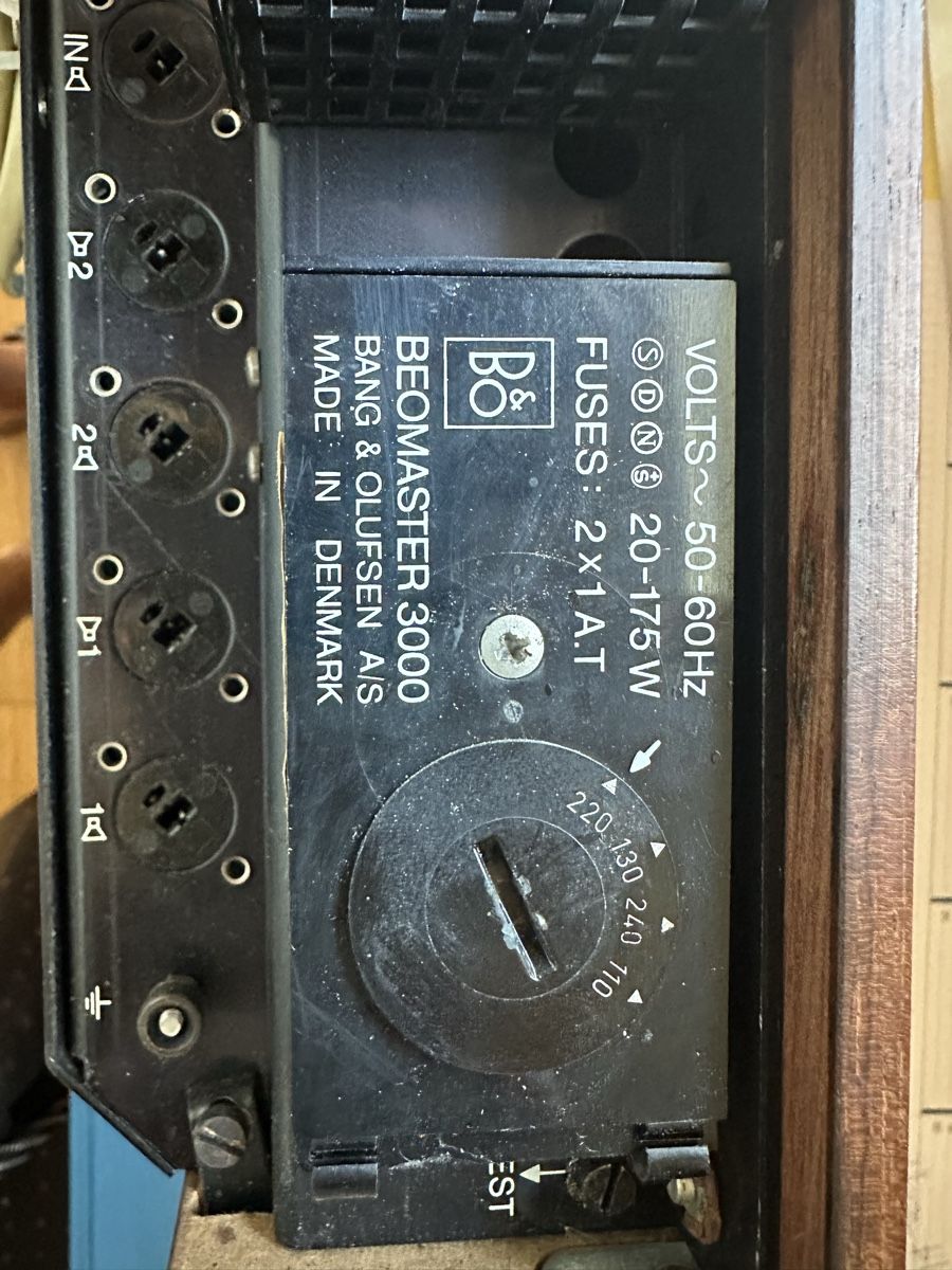 Bang & Olufsen Radios: Beomaster 3000 – Defekt aus Au ZH von Gresco 1