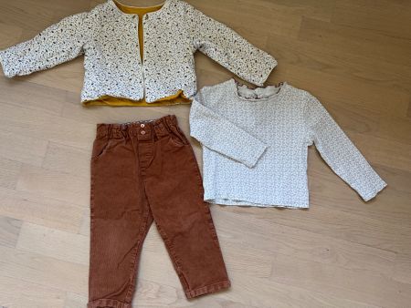 Ensemble Obaibi pantalon, t-shirt  et gilet,  23 mois / 86cm