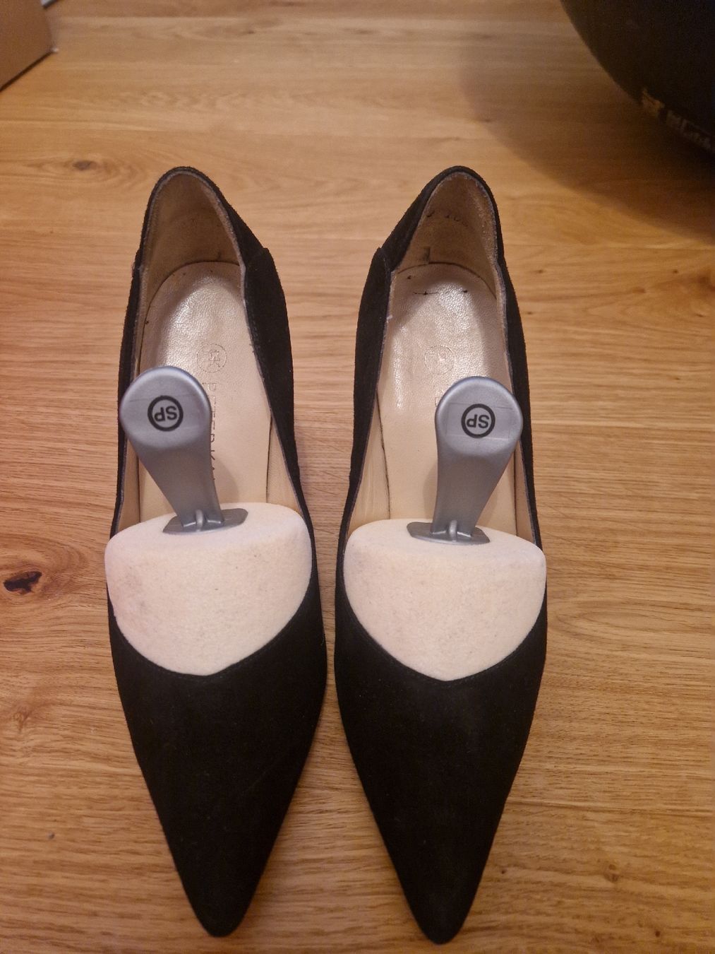 Scarpe da donna: Elegante Pumps Gr. 35 schwarz – Usato da Richterswil venduto da sel_pp6v 1