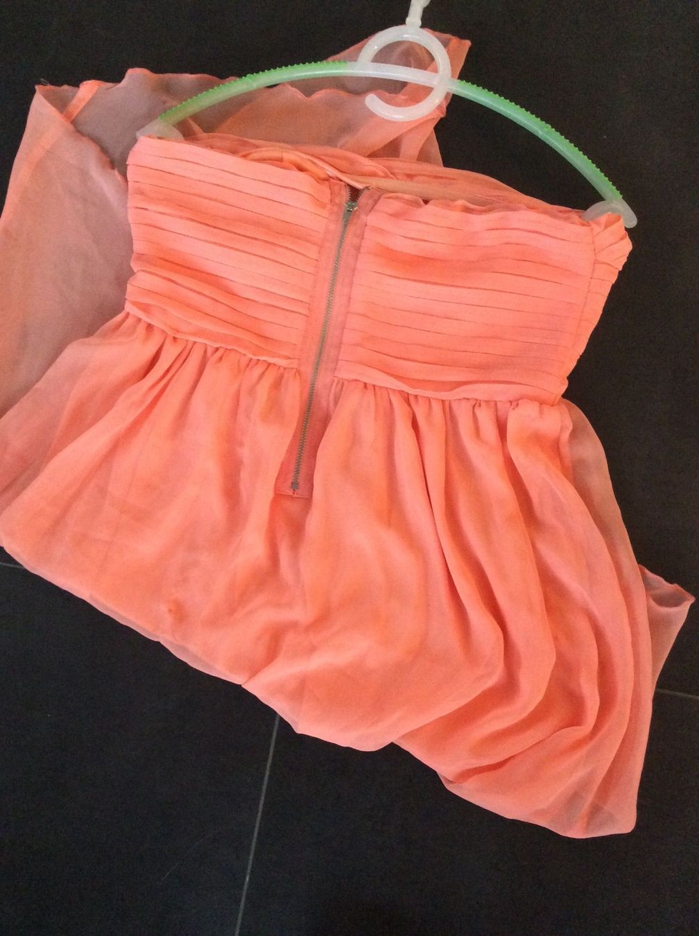 Vila Vestiti: Cocktailkleid von VILA, Grösse M – Usato da Matten b. Interl venduto da MrMrsUSA 1