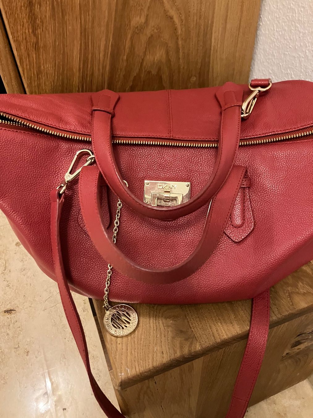 DKNY Borse da donna: DKNY Ledertasche – Usato da Walchwil venduto da Maxana 1