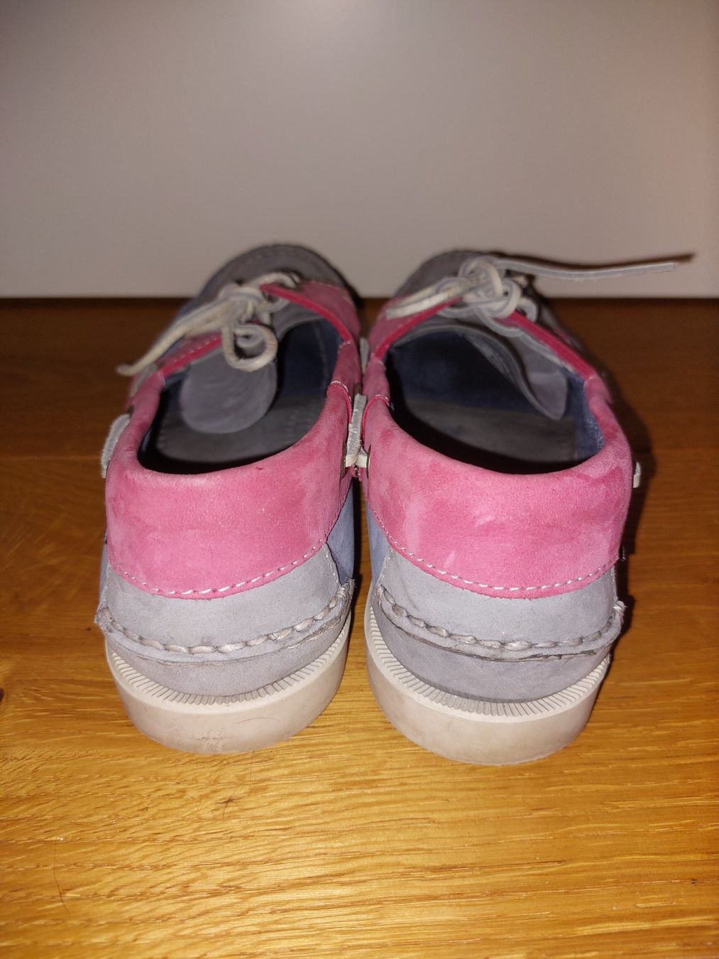 Sebago Damenschuhe: Echt Leder Sneaker / Selgelschuhe Sebago – Gebraucht aus Titterten von fra_v27g 3