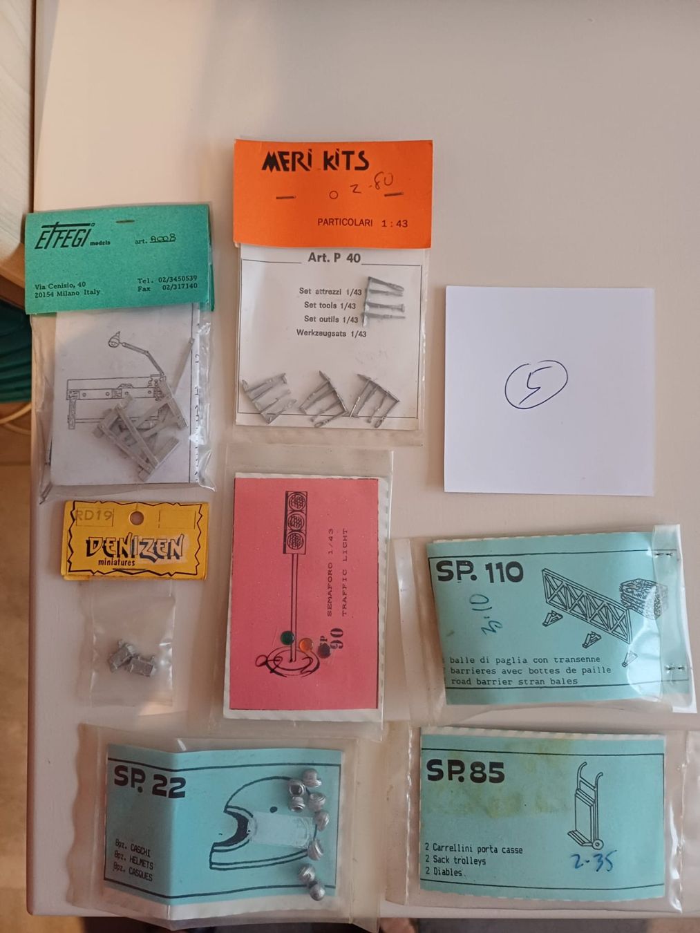 Kit di modellismo & Modellini statici: Lot accessoires diorama 1/43 – Usato da Alle venduto da Rissor