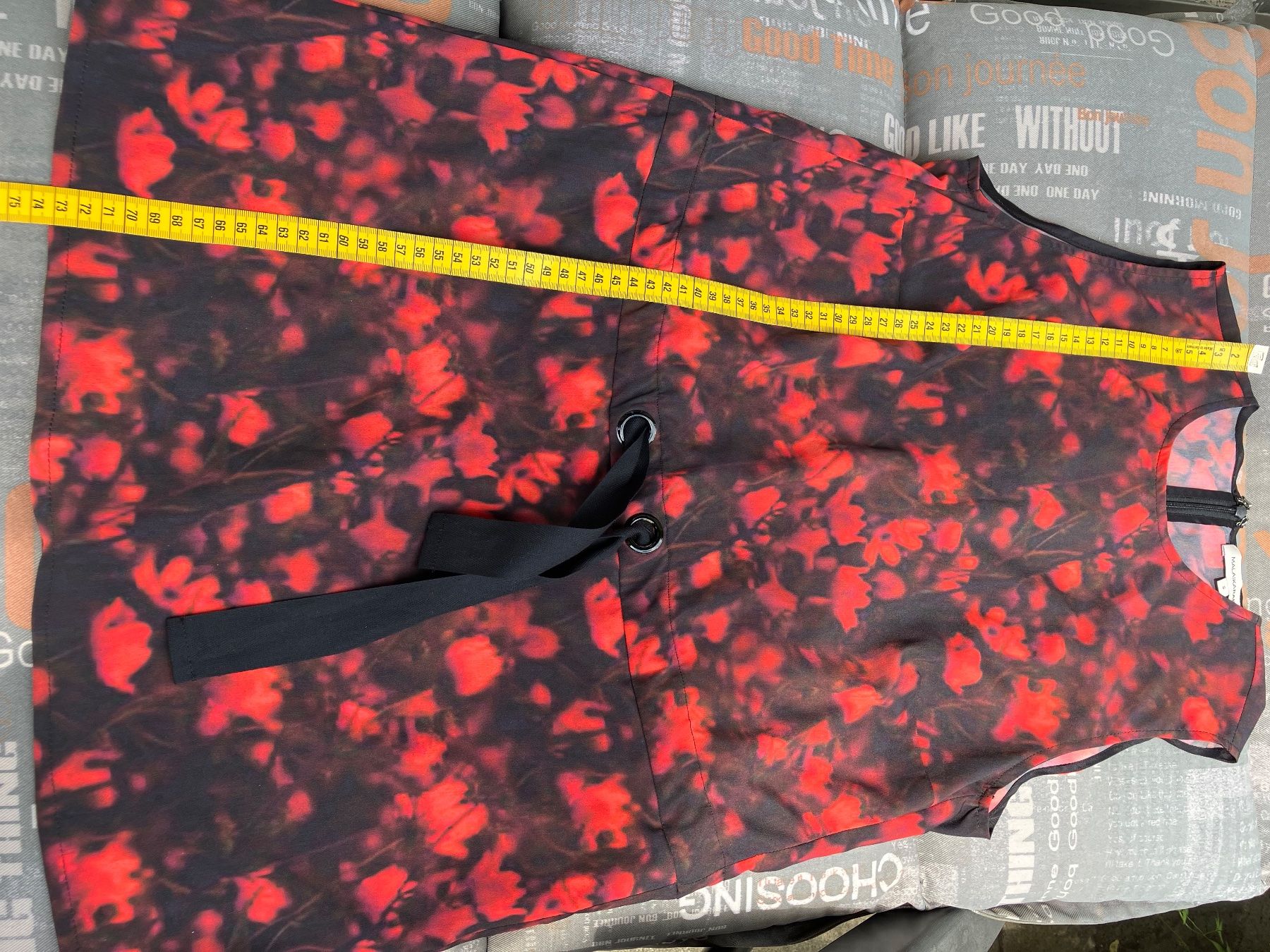 Vestiti: Malaika Raiss Kleid Gr. S Wunderschön – Usato da Basel venduto da Cora3 7