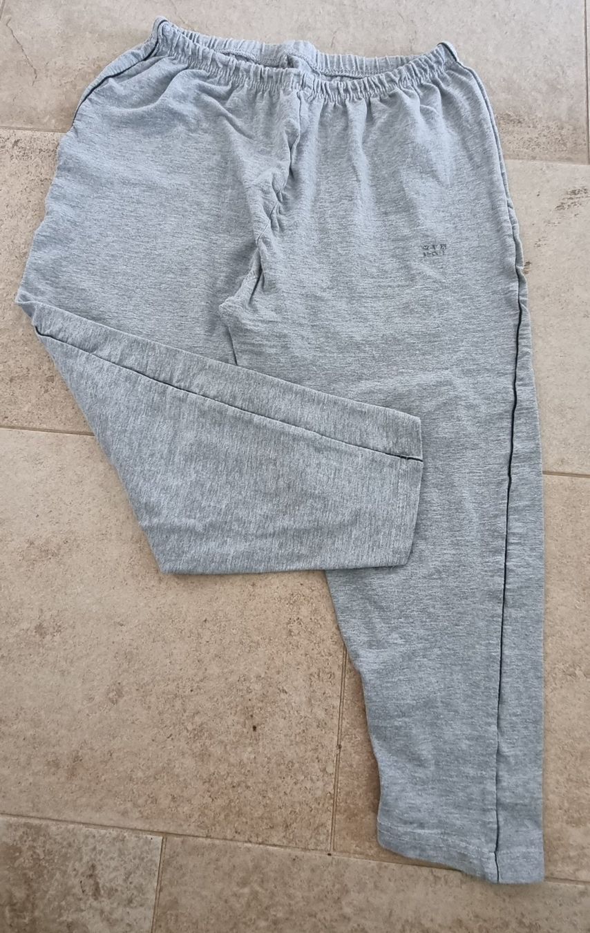 Lotti di vestiti: Kleiderpaket gr.40 – Usato da Grossdietwil venduto da GNOM313 4