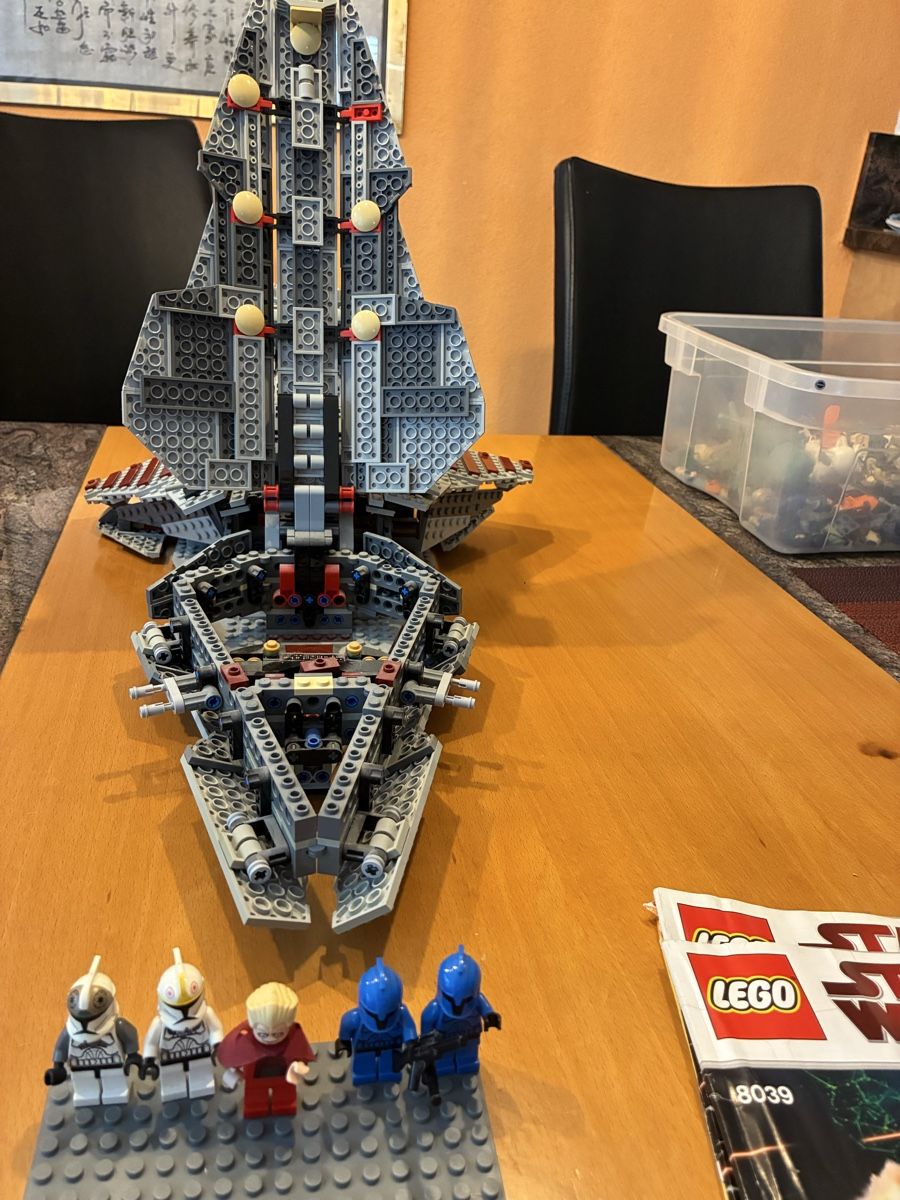 Lego Jouets: LEGO STAR Wars 8039 Venator-Class – D'occasion à sargans par Angamar 2
