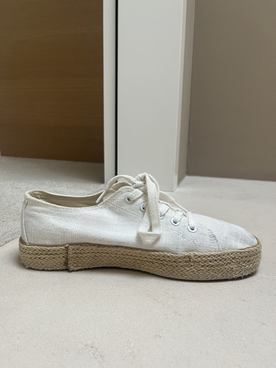 Scarpe da donna: weisse Leinen Espadrilles, Grösse 41 – Usato da Zollikon venduto da ali_myc2