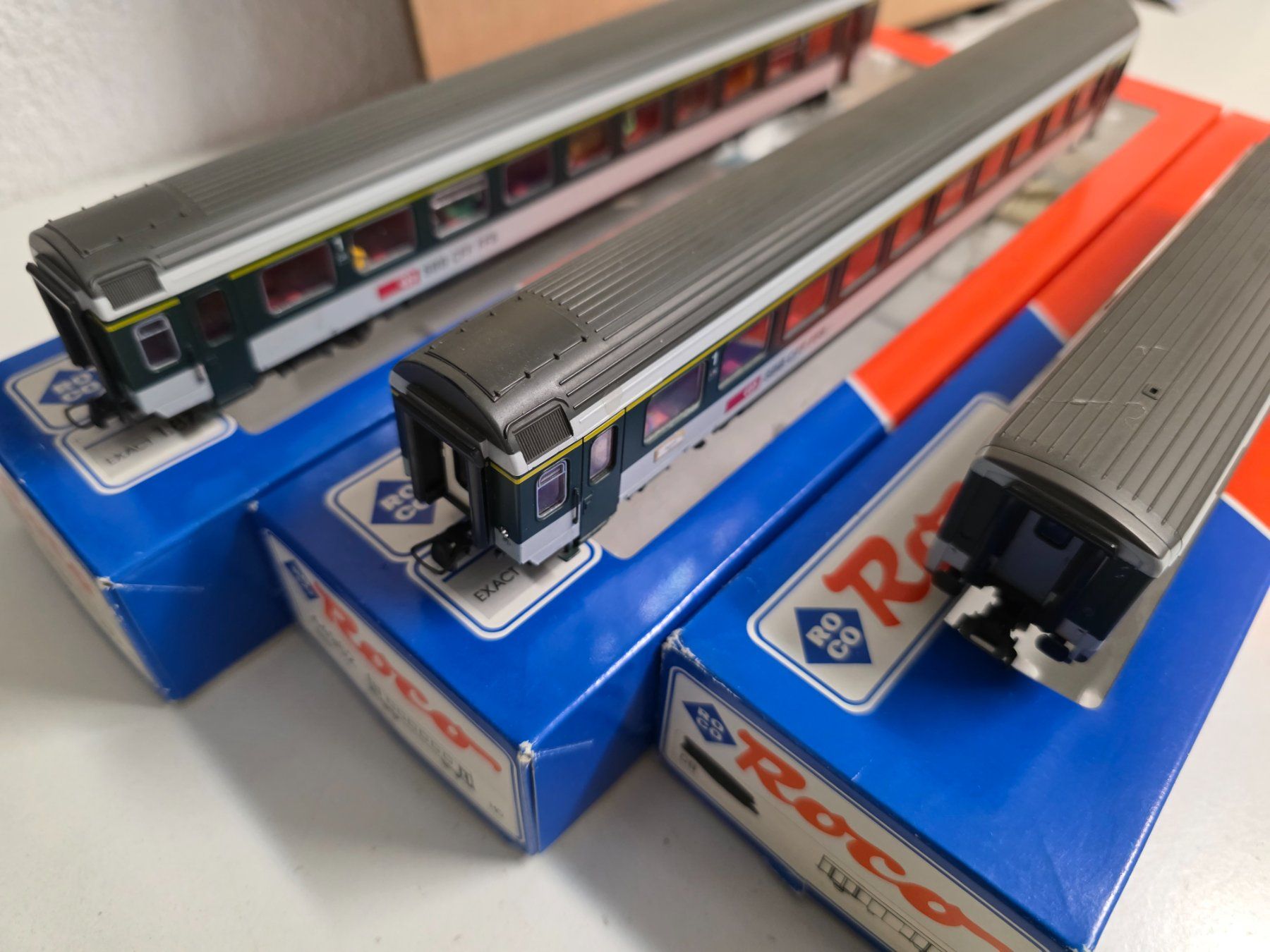 Roco Trains électriques: ROCO 3 voitures CFF dès 1.-fr – D'occasion à bassecourt par biagio101 1