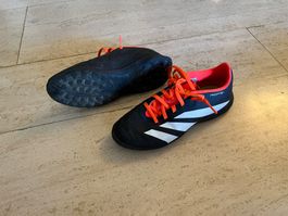 Fussballschuhe / Tausendfüssler Grösse 37.5