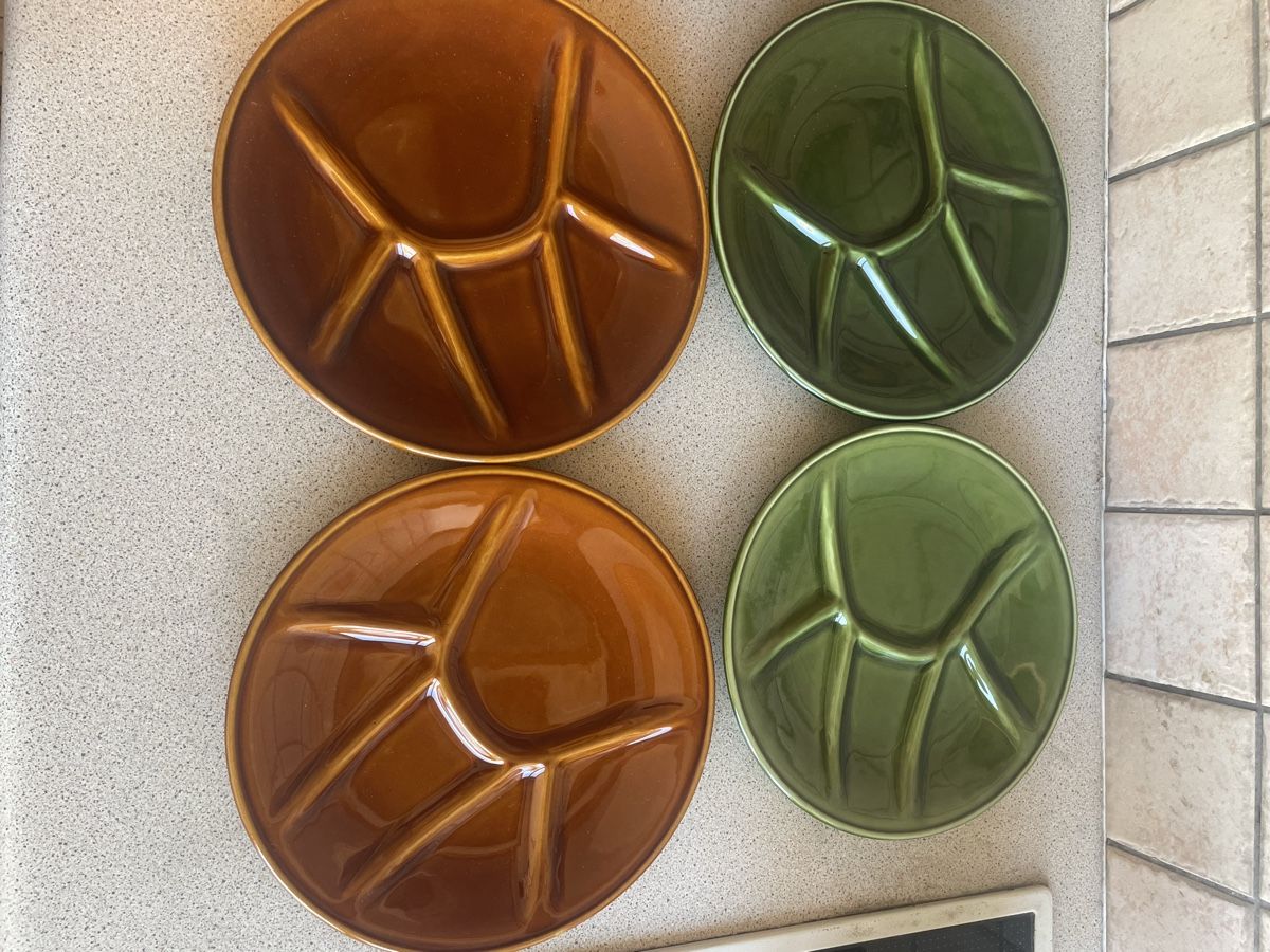 Set di piatti: Lot pour fondue bourguignonne  – Usato da Vernier venduto da Cocopschit 5