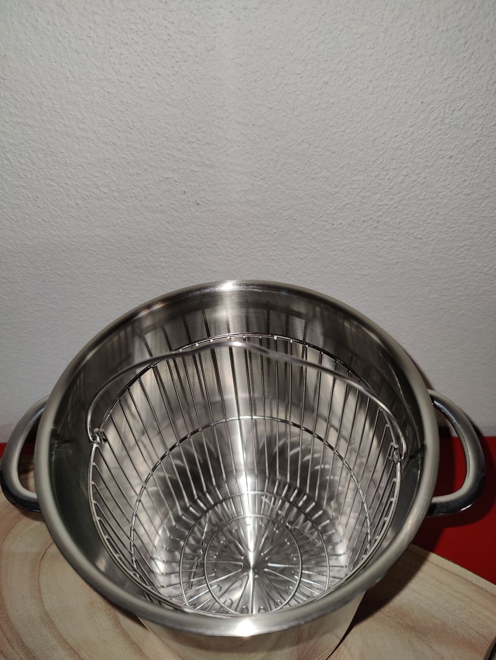 WMF Pentole: WMF Spargel & Pasta Topf m. Deckel & Sieb Top – Nuovo (secondo la descrizione) da Bachenbülach venduto da annesee 4