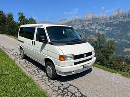 Gemütlicher VW T4 Syncro  Campingbus mit Campingausstattung