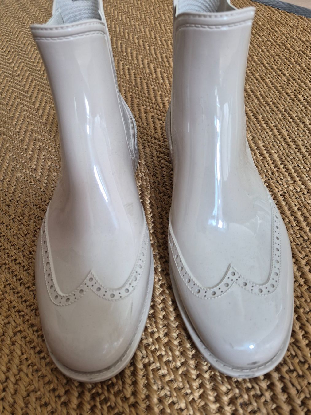 Scarpe per ragazze: Gummistiefel beige – Usato da Zürich venduto da Mokile 3